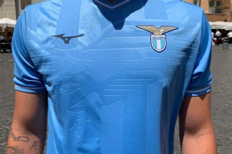 See Lazio Unveil Home Away Kits The Laziali