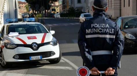 Uscito Il Bando Per Agenti Di Polizia Locale A Tempo Indeterminato