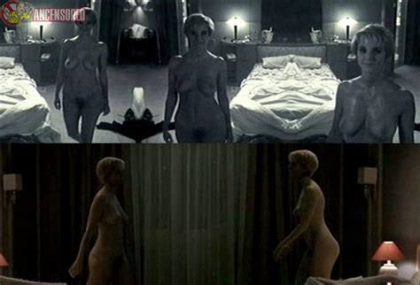 Naked Sandrine Kiberlain In Les Patriotes