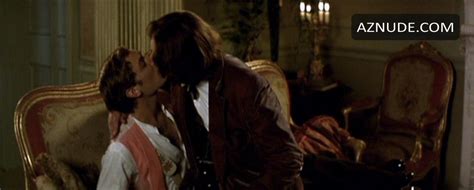 Jude Law Nude And Sexy Photo Collection Azmen