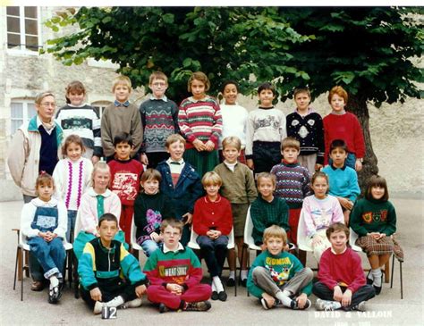 Photo De Classe Cm De Ecole Sainte Chantal Avallon Copains D