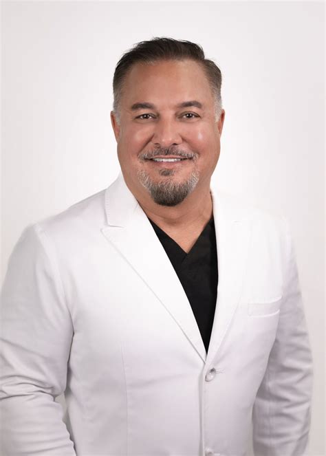 Dr. Paul Hester Named Finalist for National Aesthetic Award for Third