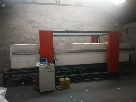 2D CNC EPS Cutting Machine With Oscillating Hot Wires Foam 2D Cutting Machine And EPS Profiles