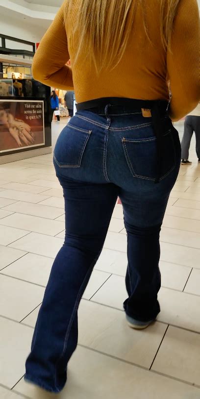 Super Stacked Latina Milf Tight Jeans Forum
