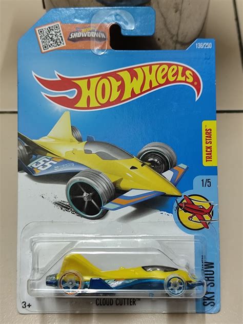 Hot Wheels Cloud Cutter 55 HW Sky Show 2016 Fighter Jet Style Race Car Track Stars Hobbies