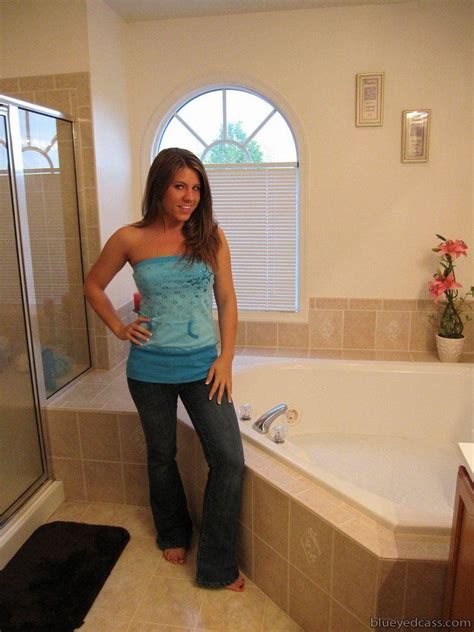 Pictures Of Teen Model Blueyed Cass Getting All Wet For You Porn Pictures XXX Photos Sex