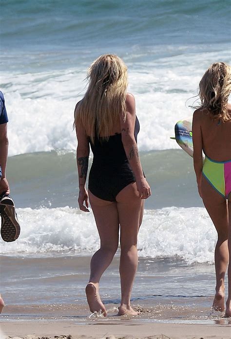 Kesha Nude Leaked Pics And Sex Tape Are ONLINE PeriTeen