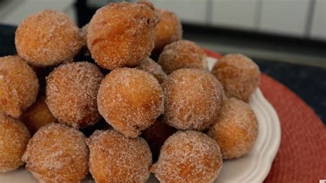 Receita De Bolinho De Chuva Sequinho Para Fazer Em Casa Facilmente