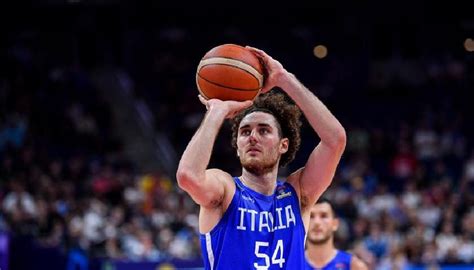 Chi Alessandro Pajola Fromboliere Della Virtus Bologna E Dell Italbasket