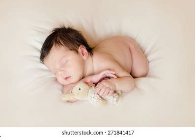 14 058 рез по запросу Naked little girls изображения стоковые фотографии и векторная