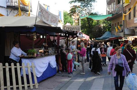 Con Puestos Que Llenar N De Color El Centro De M Stoles El Mercado