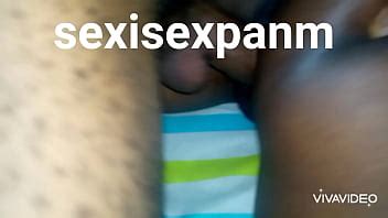 Elle Ouvre La Jambe Droite XVIDEOS