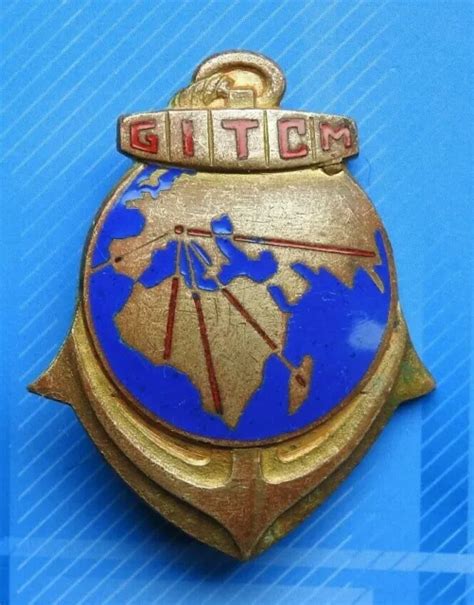 3555 INSIGNE MILITAIRE GITCM Groupement D Instruction Des Troupes