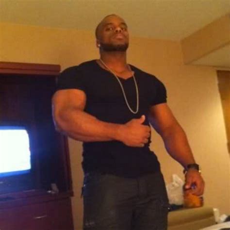 You Re In The Club And This Guy Slaps Your Girlfriend S Ass Image Gallery Sorted By Views