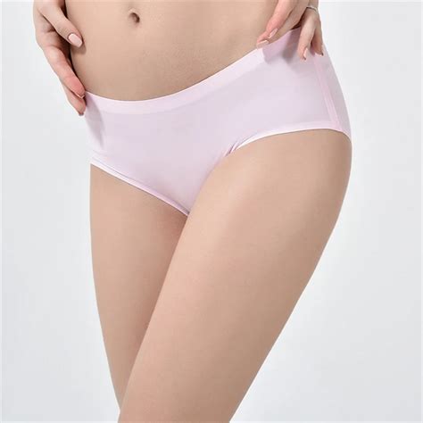 Linlemon Modal Fabric Ultra Thin Seamless Soft Comfortable Underwear