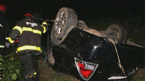 Homem Morre Ap S Perder Controle Do Carro E Cair De Ribanceira De