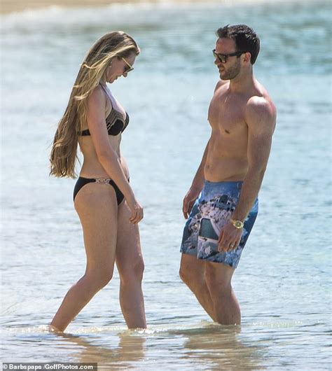 9 Hot Sexy Rudi Salmon Bikini Pics