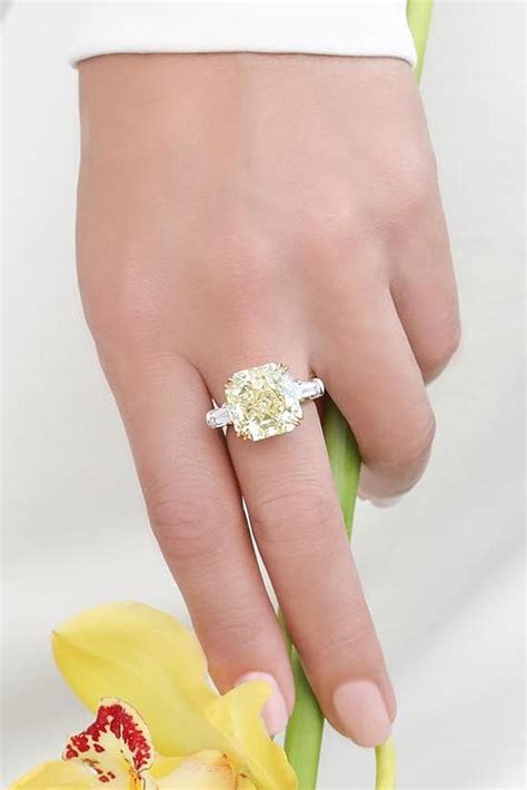 33 Gorgeous Harry Winston Engagement Rings | Oh So Perfect Proposal