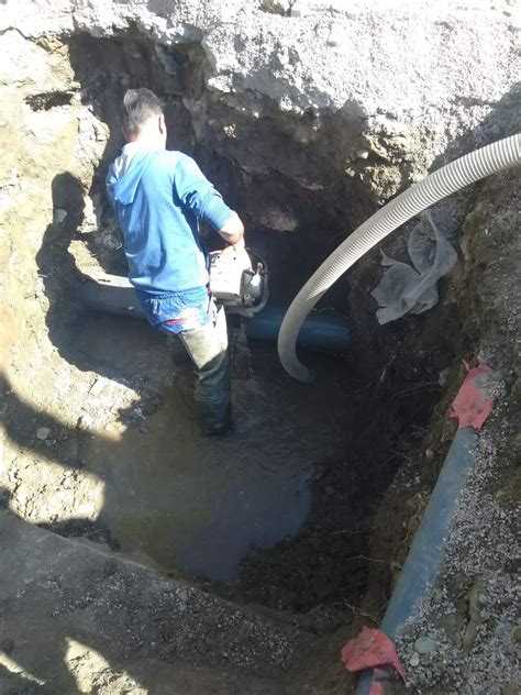 ЈП Водовод со полни раце работи – отстранети дефекти на неколку локации ...