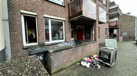 Brandweer Snel Ter Plaatse Bij Woningbrand In Kerkrade Bewoner Naar