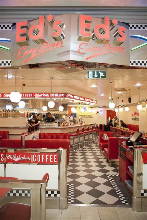 Love The Header Diner Des Années 50 Decoration Americaine Restaurant Americain