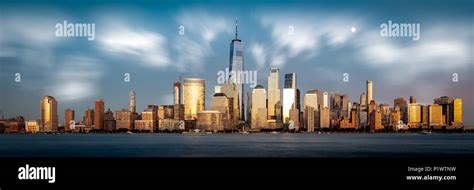 New York Skyline from Newport Stock Photo - Alamy