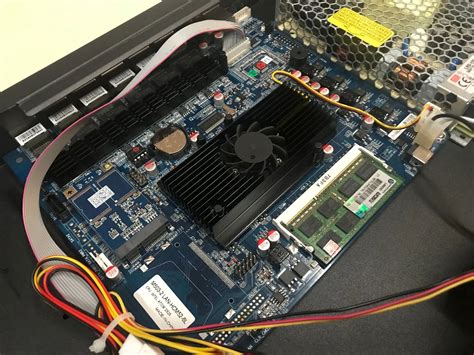 HCiPC B203-1 HCL-SD525-6LA Router/PC Hardware Overview