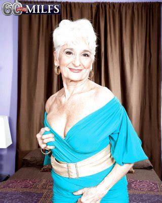 Mature With Saggy Tits Hattie Appears Naked And Horny As Fuck Porn Pictures XXX Photos Sex