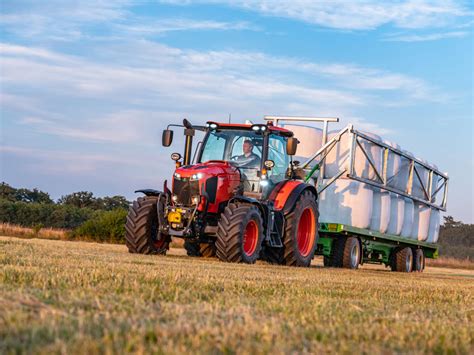 La Serie M De Kubota Ya Est En El Campo Espa Ol Agrotecnica