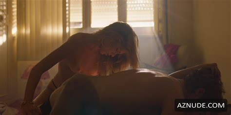 ISABELLA SANTONI Nude AZNude