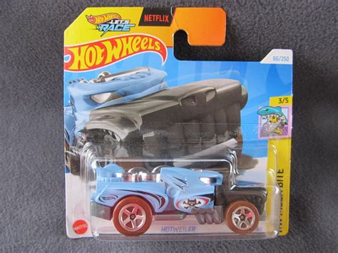 13 Netflix Let S Race Hot Wheels HOT WEILER Kaufen Auf Ricardo