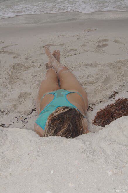 Bikini Model Sexylicious Ai Enhanced Dsc Topaz Sharpen Porn Pic