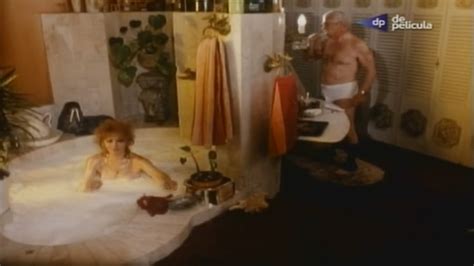 Naked Teresa Velazquez In Rosa De Dos Aromas
