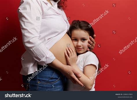 Naked Mother Hugging Her Daughter Images Stock Photos Vectors Shutterstock
