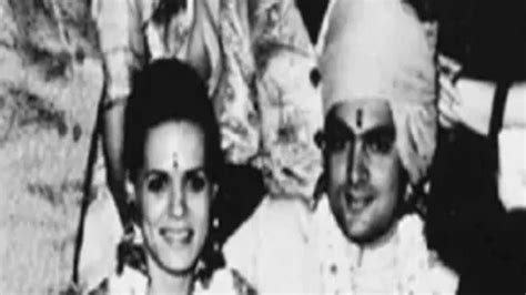 Love Story Of Sonia And Rajiv Gandhi And First Sight Attraction Of Them