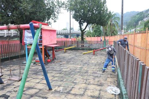 Come Am As Obras De Melhorias Na Pra A Manoel De Almeida Em Santos