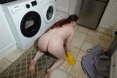 Naked Cleaning In Rubber Gloves Nude Pics XHamster