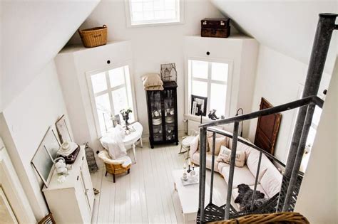 Donkey And The Carrot Nude Beige And White