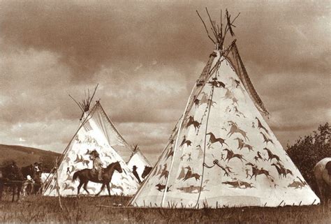 Lakota Tipi Native American Life Native American History Native American Photos