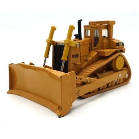 Çin malı NORSCOT GROUP marka CATERPILLAR D10N model metal oyuncak