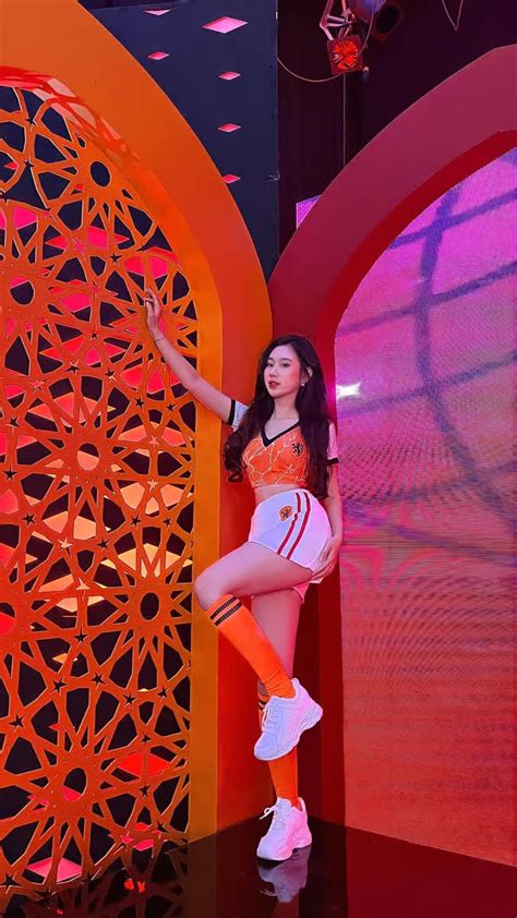 Dàn hot girl Nóng Cùng World Cup không chỉ xinh mà còn giỏi Người thủ khoa Đại học người tốt