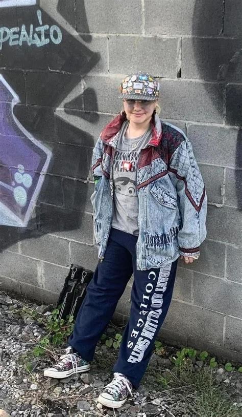 How Androgynous Do I Appear On A Scale From 1 10 Rtransplace