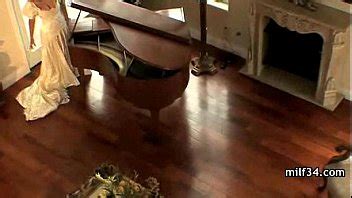 Horny MILF Gets Kinky XVIDEOS