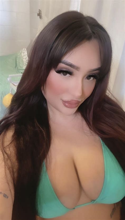 Bikini R BigTitsButClothed