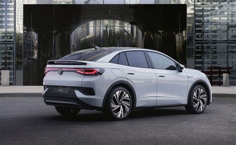 Volkswagen dévoile son nouveau SUV coupé électrique ID 5 evearly news