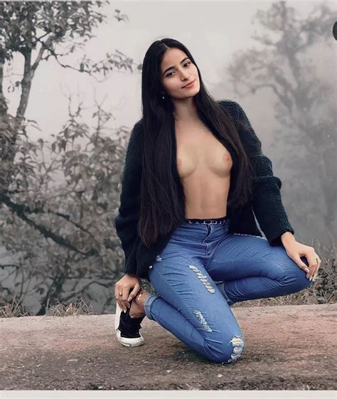 I Just Love Hiking So Do My Boobs Nudes PUBLICNUDITY NUDE PICS ORG