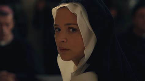Benedetta Teaser Trailer Paul Verhoeven S Lesbian Nun Drama Promises
