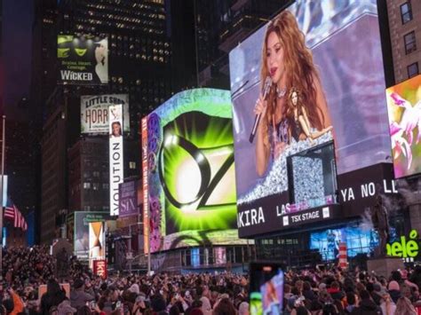 Todos boquiabiertos Yailin La Más Viral luce el bikini más diminuto que hayas visto Pase VIP