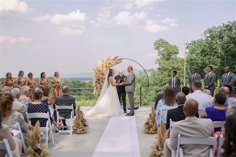 Weddings Gallery — Cave Ridge Vineyard