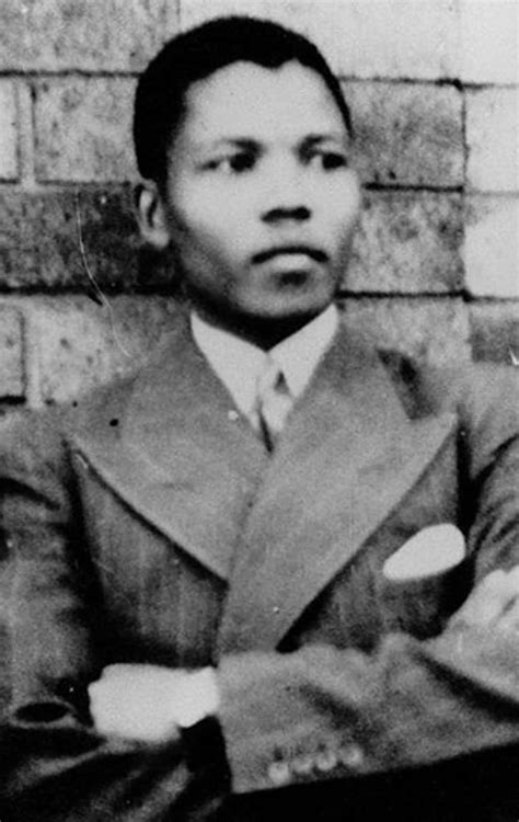 23 Photos of Nelson Mandela When He Was Young